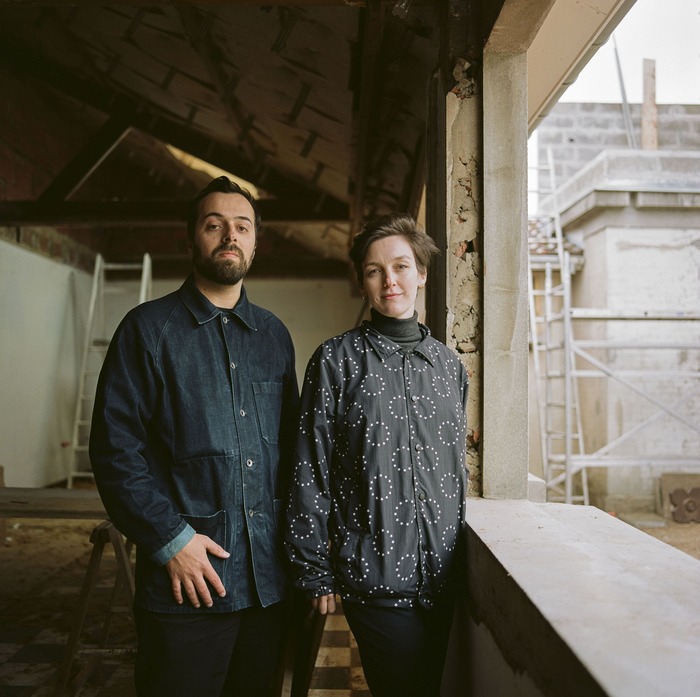 00. PORTRAIT BUREAU PERRET 1